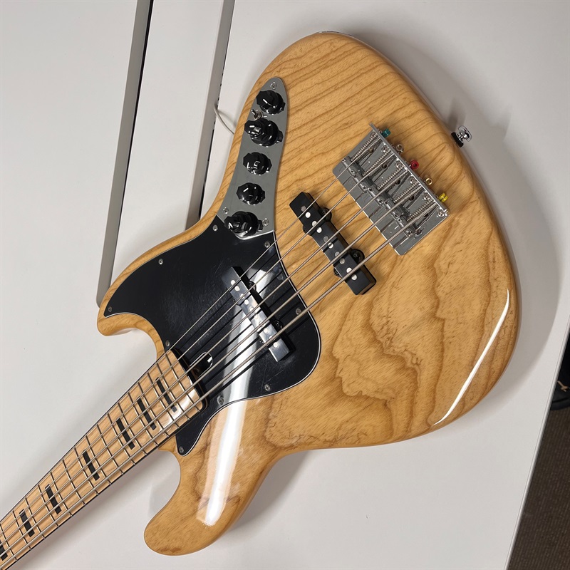 Sire V7 ash 5stの画像